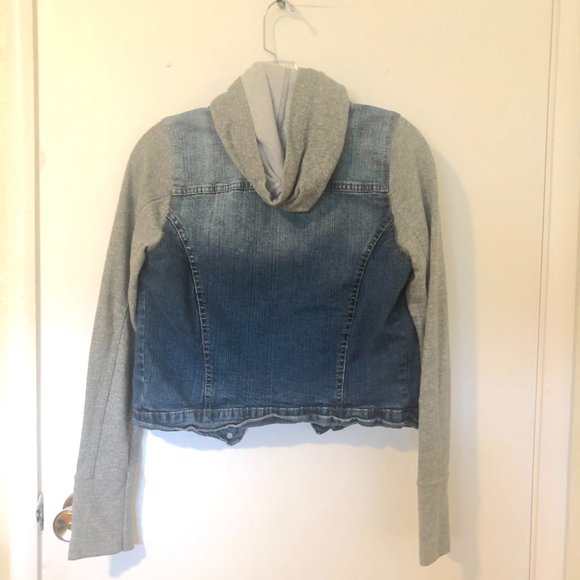 EUC New Look Jean Jacket with sweatshirt sleeves and hood.  Size M - Picture 3 of 5